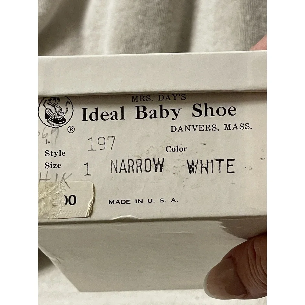 Mrs Days Ideal Baby Shoes in Original Box No 197 White Sz 1 Narrow Vintage Nice‎